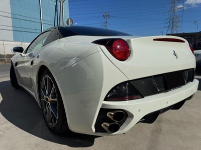 2011 Ferrari CALIFORNIA — фото 3