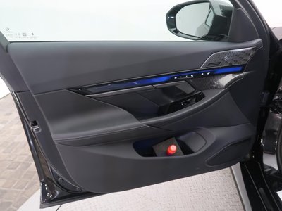 2025 BMW M5 thumbnail 46