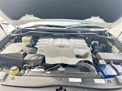 2016 Toyota LAND CRUISER 200 thumbnail 28
