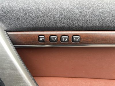 2016 Toyota LAND CRUISER 200 thumbnail 39