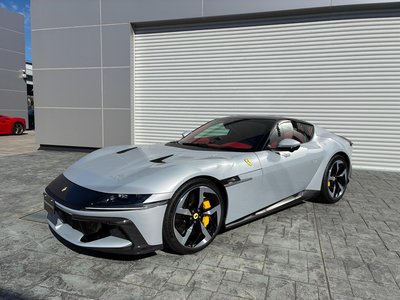 صورة 14 لـ 2026 Ferrari 12 CILINDRI
