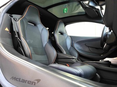 2020 Mclaren GT 照片 35