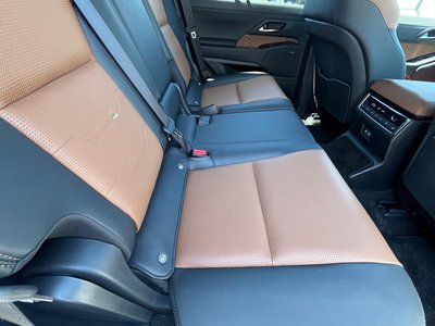 2025 Lexus GX — миниатюра 38