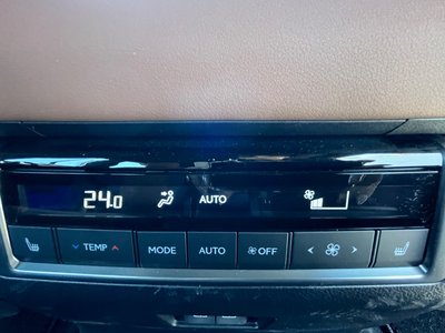 2025 Lexus GX — миниатюра 39