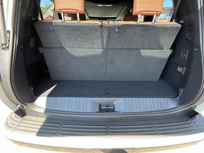 2025 Lexus GX — миниатюра 51
