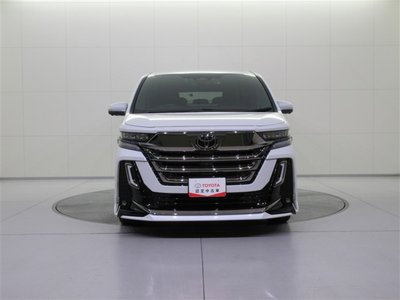 2024 Toyota VELLFIRE photo 8
