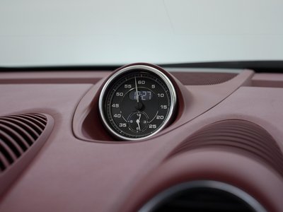 2021 Porsche 718 SPYDER thumbnail 22