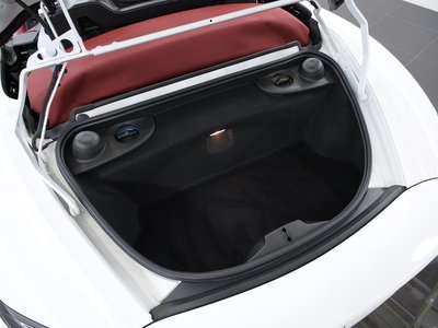 2021 Porsche 718 SPYDER photo 11