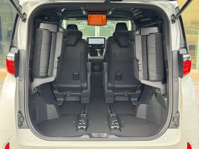 2025 Toyota ALPHARD — фото 43