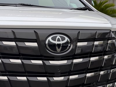 2025 Toyota ALPHARD — фото 15
