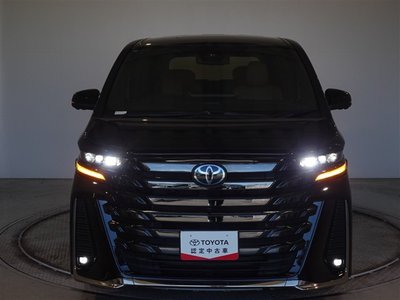 صورة 31 لـ 2025 Toyota VELLFIRE