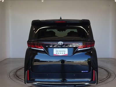 صورة 27 لـ 2025 Toyota VELLFIRE