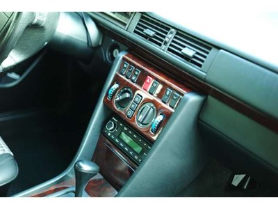 1994 Mercedes-BENZ E-CLASS AMG 照片 36