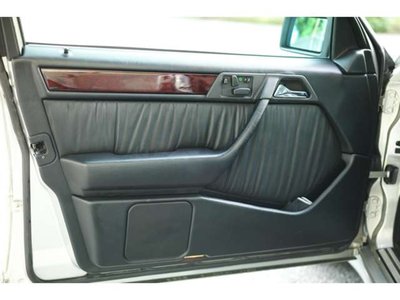 1994 Mercedes-BENZ E-CLASS AMG 照片 17