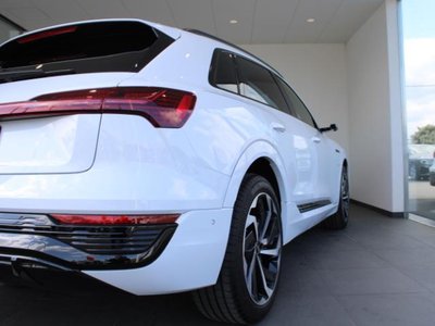 2025 AUDI Q8 E-TRON photo 8