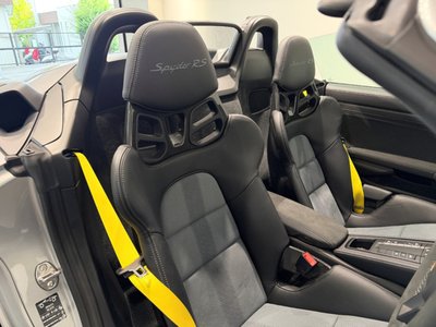 2025 Porsche 718 SPYDER photo 11