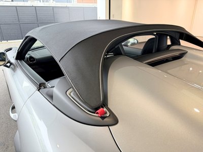2025 Porsche 718 SPYDER thumbnail 20
