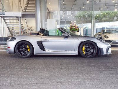 2025 Porsche 718 SPYDER photo 4