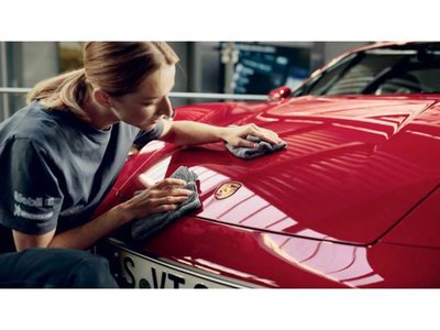 2025 Porsche 718 SPYDER thumbnail 21