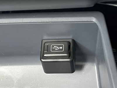 2024 Toyota LAND CRUISER 70 — миниатюра 38