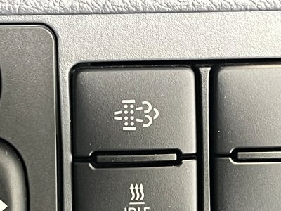 2024 Toyota LAND CRUISER 70 — миниатюра 32