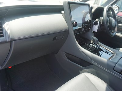 صورة 18 لـ 2026 Toyota ALPHARD