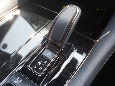 صورة 26 لـ 2026 Toyota ALPHARD