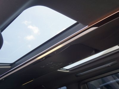 صورة 78 لـ 2026 Toyota ALPHARD