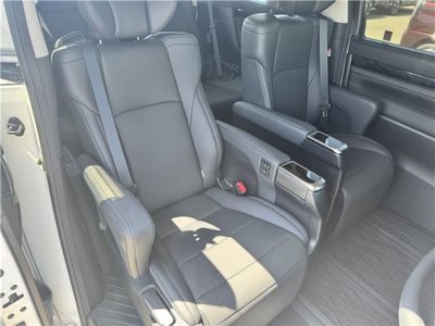 2023 Toyota ALPHARD — фото 39
