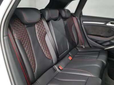 صورة 9 لـ 2018 AUDI RS3 SPORTBACK