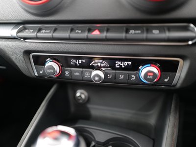 صورة 25 لـ 2018 AUDI RS3 SPORTBACK
