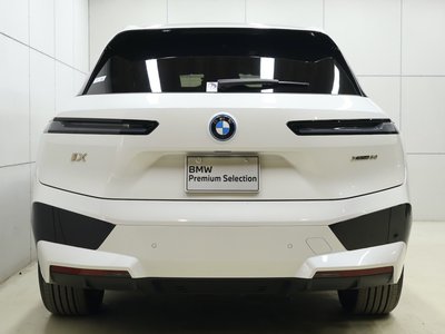 2025 BMW IX thumbnail 26