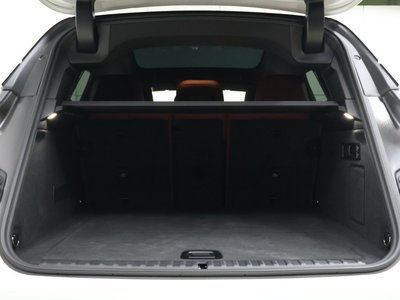 2025 BMW IX thumbnail 28