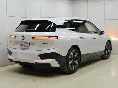 2025 BMW IX photo 9