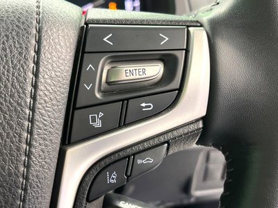 2023 Toyota LAND CRUISER PRADO thumbnail 31