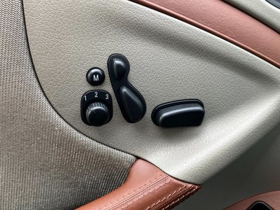 2005 Mercedes-BENZ CLK photo 21