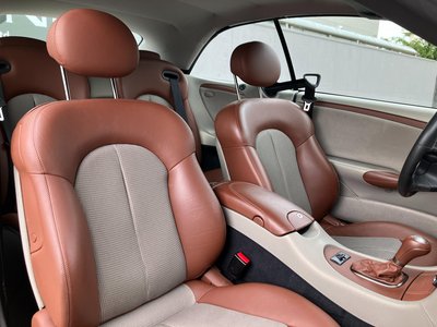 2005 Mercedes-BENZ CLK photo 28