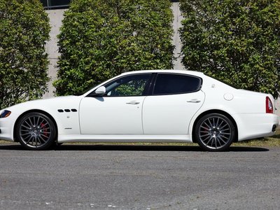 2010 Maserati QUATTROPORTE — фото 12