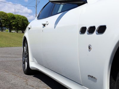 2010 Maserati QUATTROPORTE — фото 13