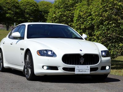 2010 Maserati QUATTROPORTE — фото 4