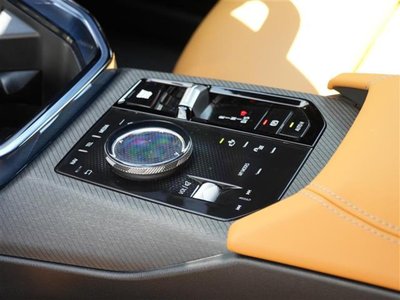 صورة 6 لـ 2025 BMW X3
