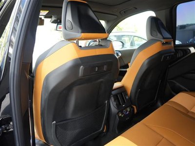 صورة 16 لـ 2025 BMW X3