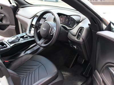 صورة 3 لـ 2024 Aston Martin DBX