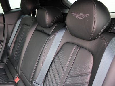 صورة 22 لـ 2024 Aston Martin DBX