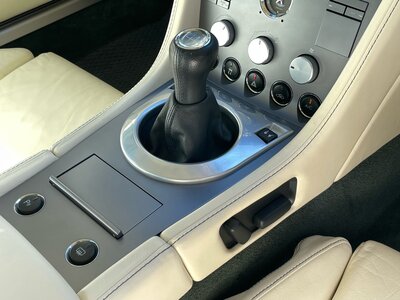 2006 Aston Martin DB9 照片 21