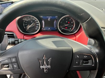 2016 Maserati LEVANTE — фото 23