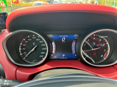 2016 Maserati LEVANTE — фото 19