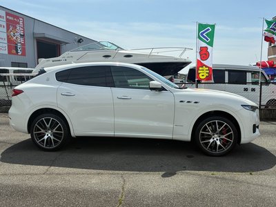2016 Maserati LEVANTE — фото 4