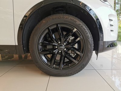 2024 LAND Rover DISCOVERY SPORT photo 9