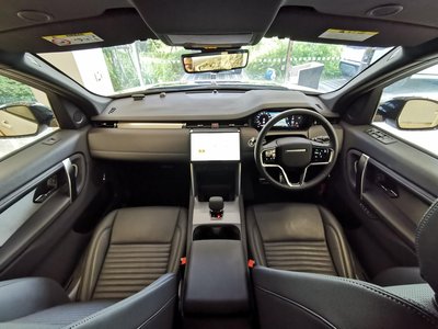 2024 LAND Rover DISCOVERY SPORT photo 4
